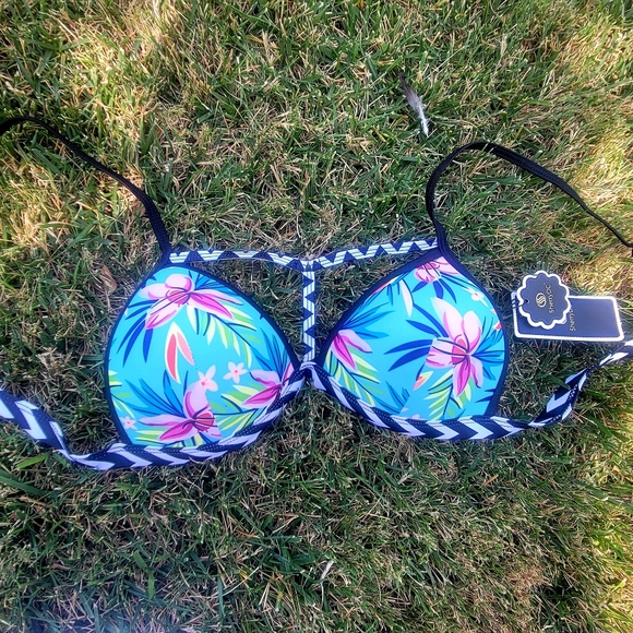 |Sherry DC Swim | Sherry DC Top| Size XL | - Picture 3 of 8